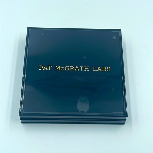 Pat McGrath Labs Divine Rose Luxe Quad: Eternal Eden Eye Shadow Quad (NWT) - Picture 4 of 6